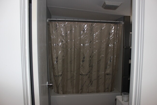 Building Photo - 29 Washington St