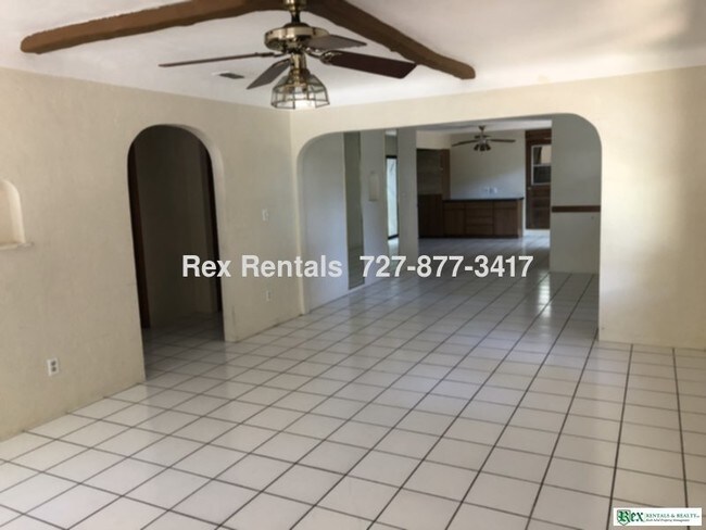 Foto del edificio - 2121 7th Ave N