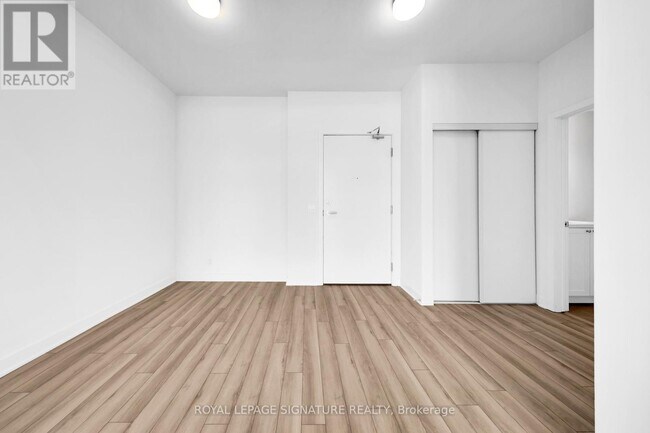 Photo du bâtiment - 51 Clarington Blvd