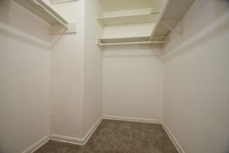 Building Photo - 9006 Railton St