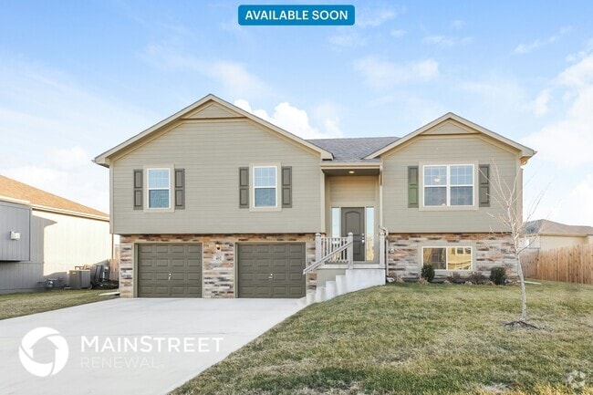 Building Photo - 401 192nd St