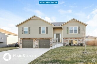 Building Photo - 401 192nd St