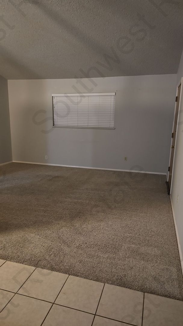 Building Photo - charming 3 bedroom 1 bath home.