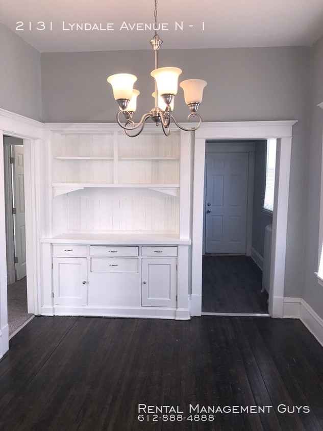 Foto principal - Sparkling 3 Bedroom Main Floor in Duplex