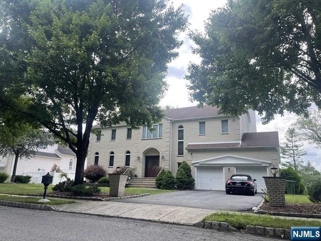 Building Photo - 305 Cardinal Pl