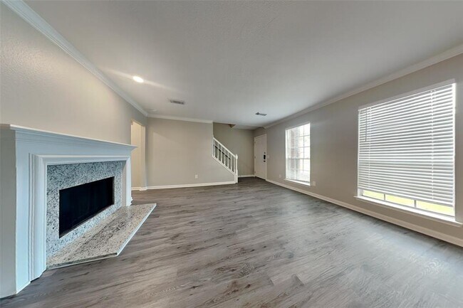 Foto del edificio - 5061 Stewart Dr