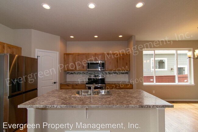 Foto del edificio - 4 br, 3 bath House - 2059 Moon Rise Dr