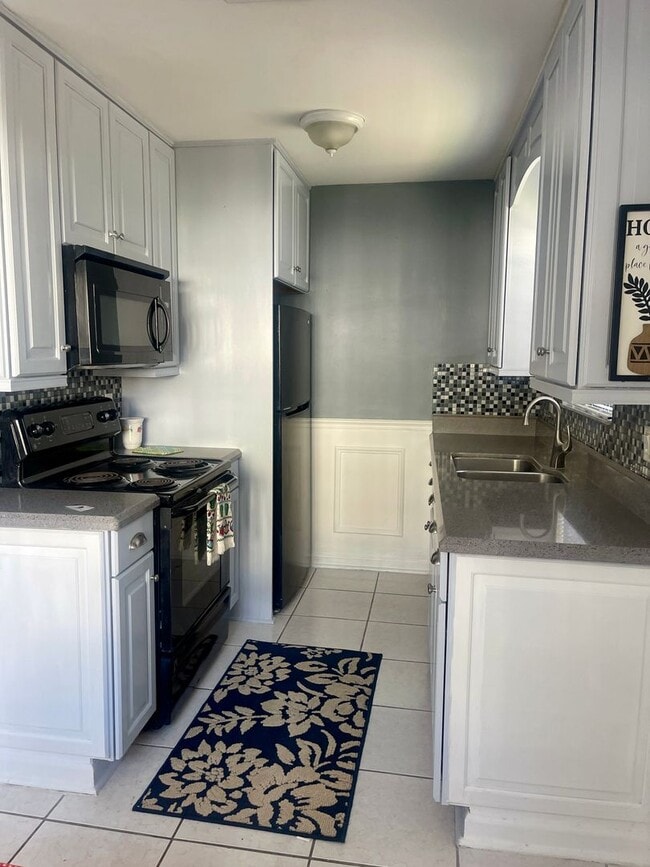 Discover Easy Florida Living in Holly Hill! - Discover Easy Florida Living in Holly Hill! House