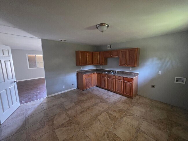 Building Photo - LIMITED TIME**1/2 OFF DEPOSIT**