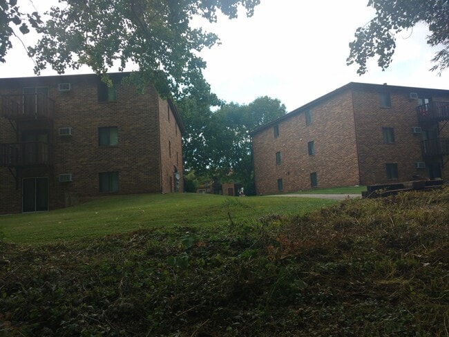 Building Photo - Cedar Creek Apartments