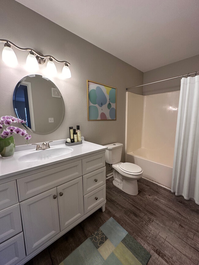 Building Photo - Rocky View Apartment Homes