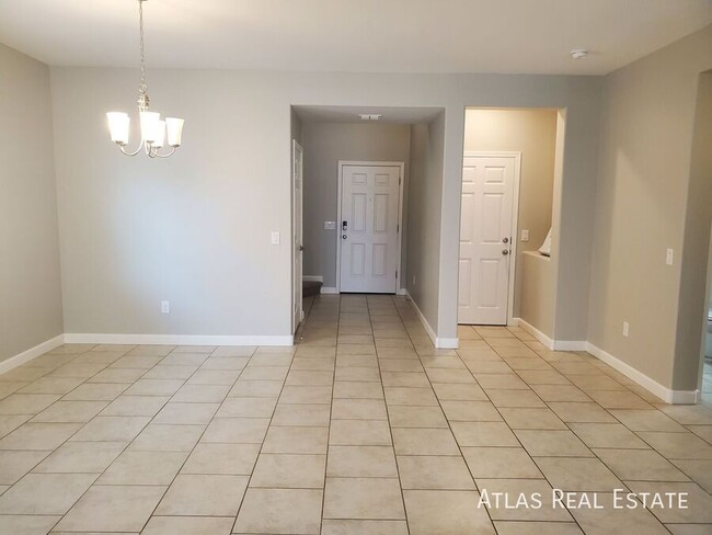 Building Photo - 12102 E Metz Dr