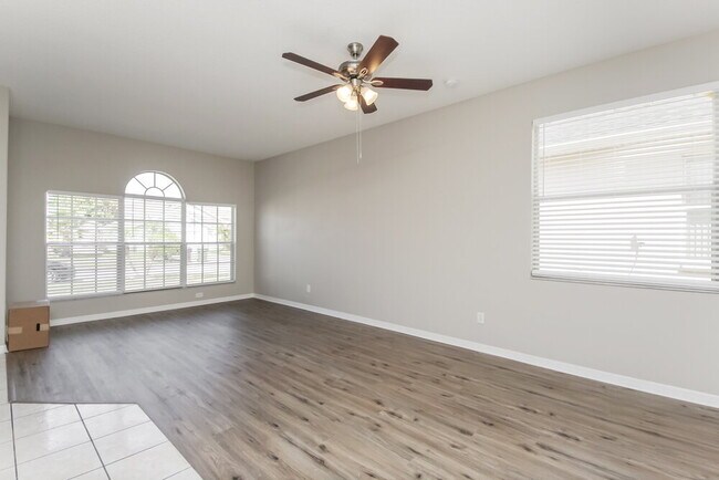 Foto del edificio - 2187 Mallard Creek Cir