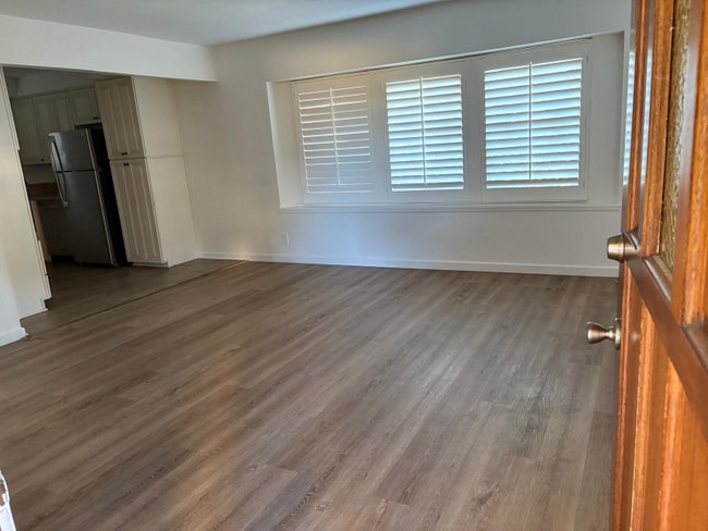 Building Photo - 3768 Redondo Beach Blvd