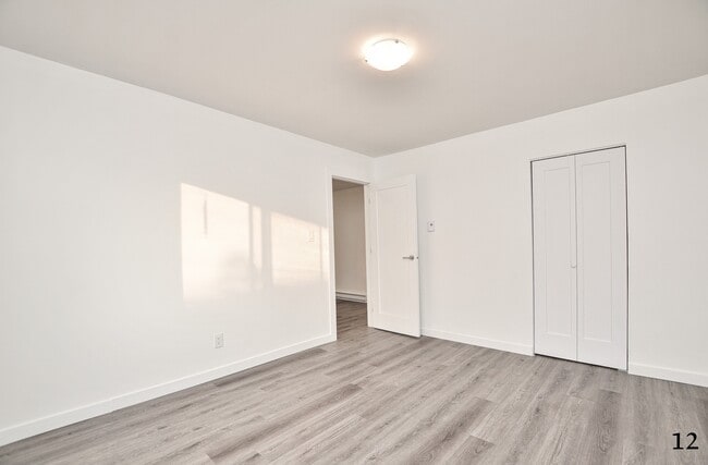 Building Photo - 6395 R. Villeneuve