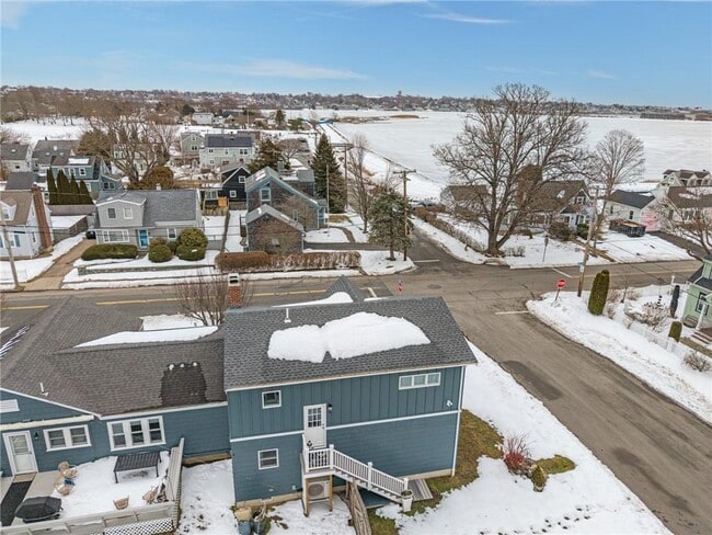 Foto del edificio - 97 Eustis Ave