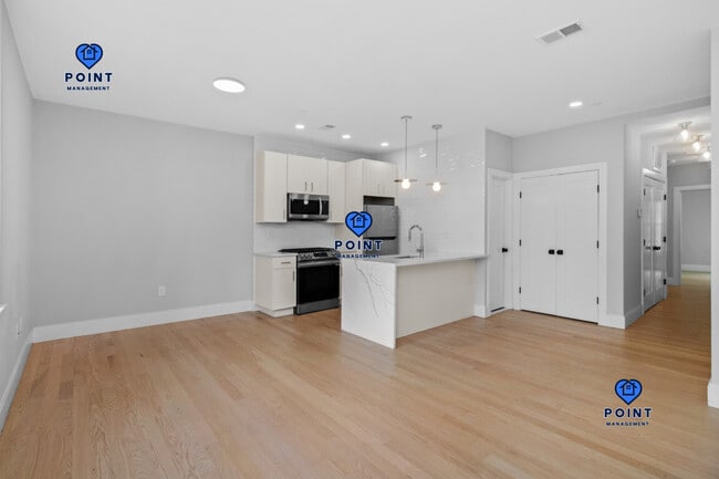 Building Photo - 226-228 Princeton St. Unit 6