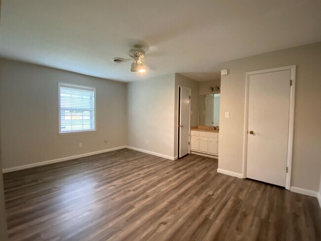 Foto del edificio - 3 Bedroom 2 Bath House