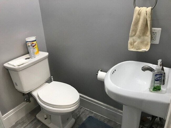 Foto del edificio - 2134 E Carson St