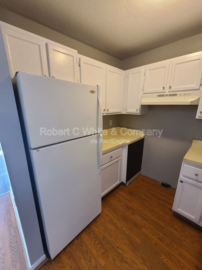 Photo - 279 Redstone Hl Rd Apartment