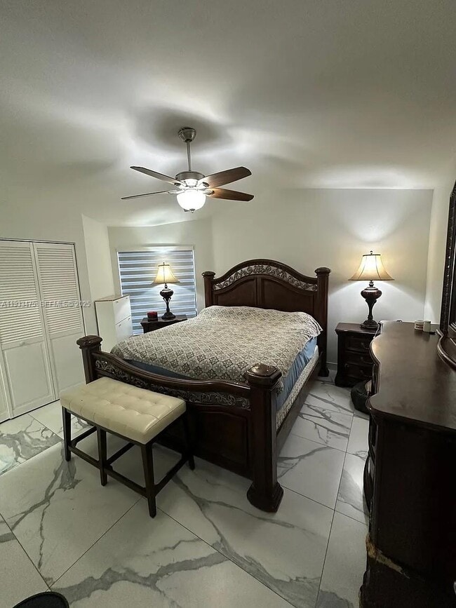 Building Photo - 14980 SW 49th Ln