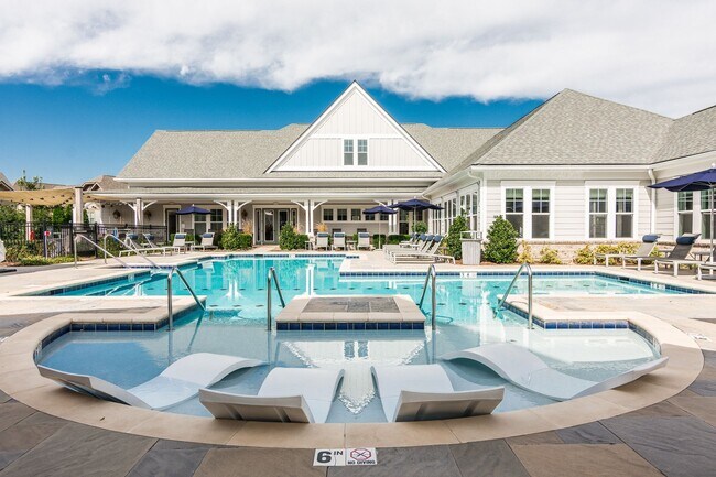 Apartamentos Heartwood at Lockwood Glen — foto de la comunidad - Heartwood at Lockwood Glen