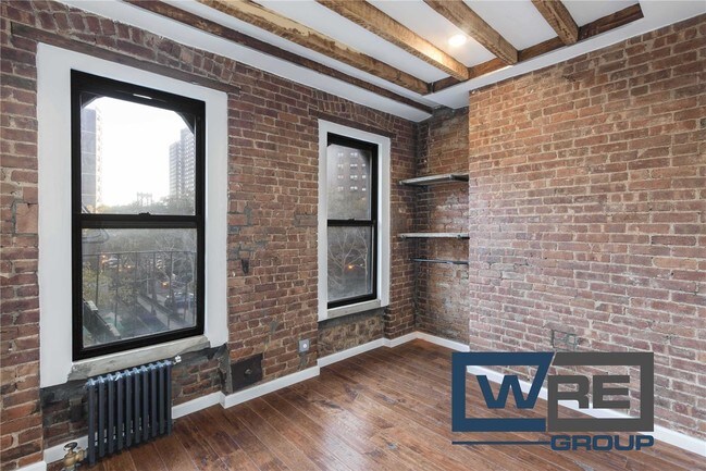 Building Photo - 223 Madison St