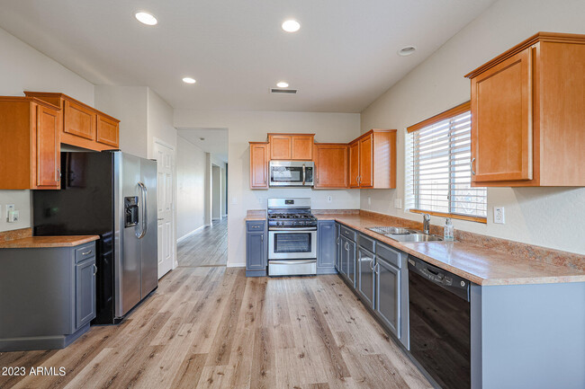 Foto del edificio - 20500 N 262nd Ave