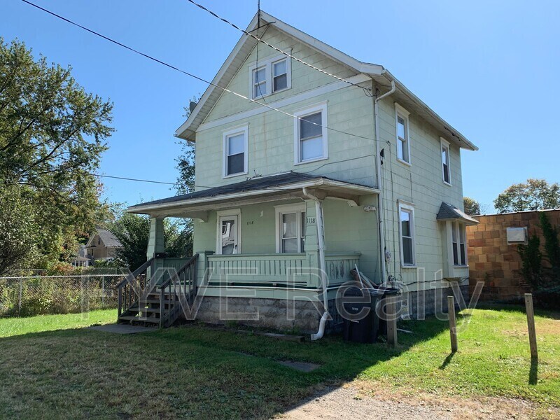 1118 Laird St, Akron, OH 44305 House Rental in Akron, OH