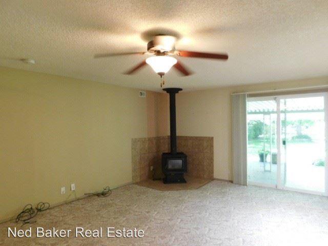 Foto del edificio - 3 br, 1 bath House - 4375 Glenwood Dr SE