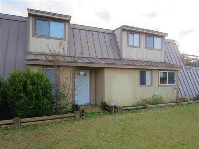 Building Photo - 206 Solar Way