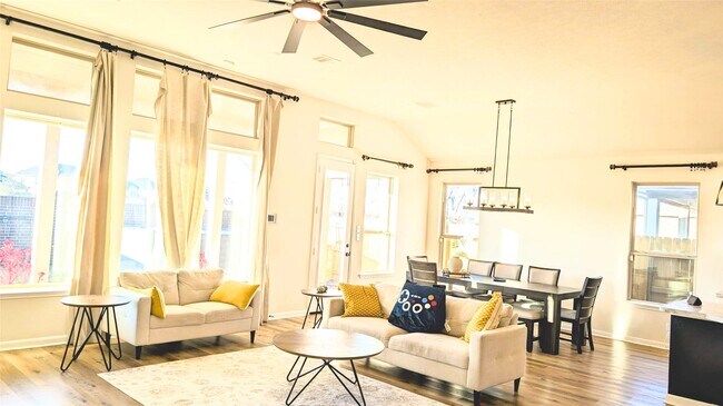 Foto del edificio - 1438 Wheatley Hill Ln