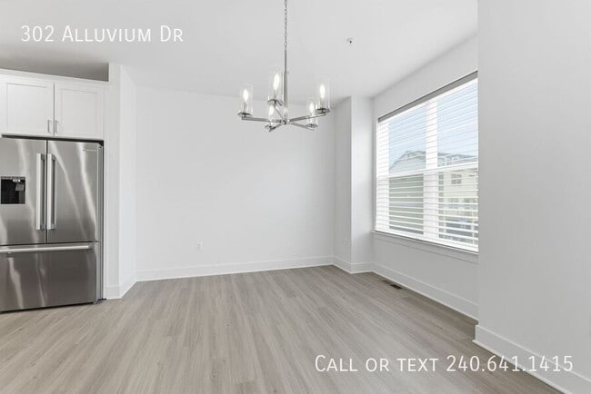 Building Photo - 302 Alluvium Dr