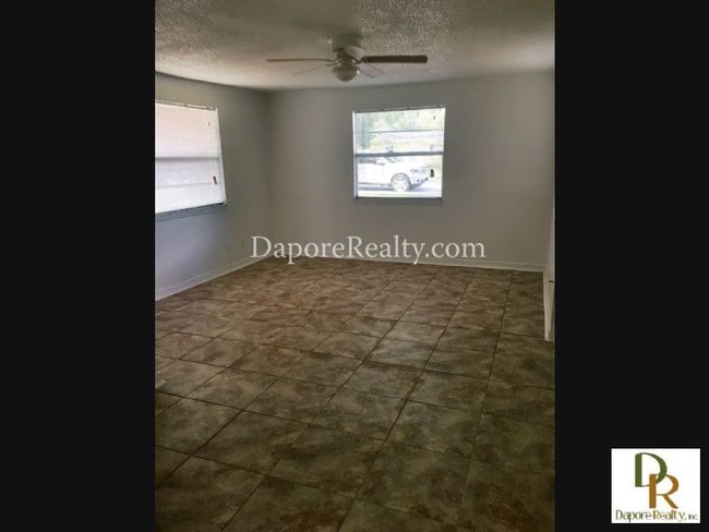 Building Photo - 815 Rosalia Dr