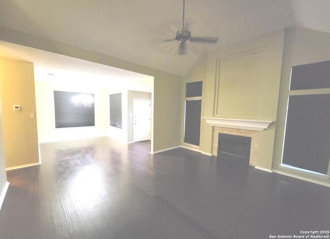 Building Photo - 5955 Heather View