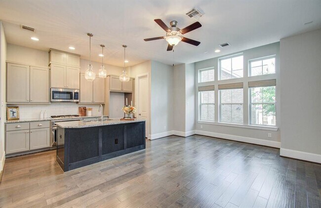 Foto del edificio - 11012 Ayrshire Park Ln