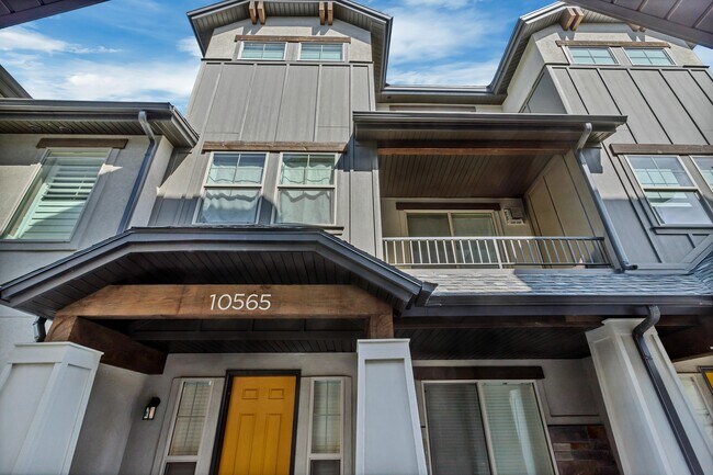 Foto del edificio - Michael Eng