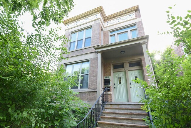 Building Photo - 2730 N Central Park Ave