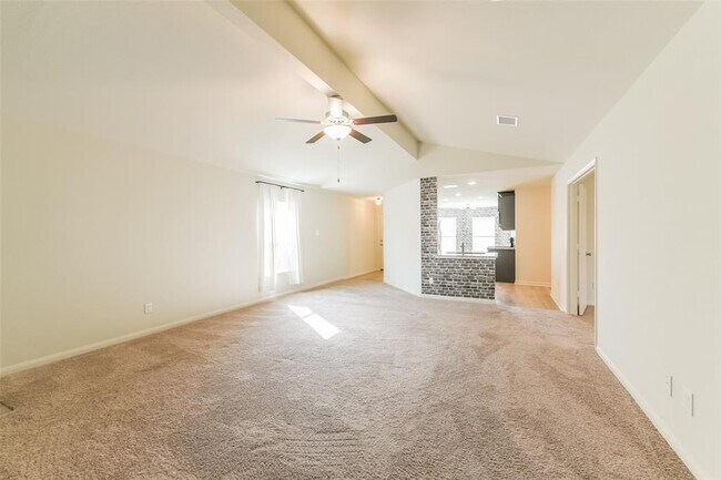 Building Photo - 15238 Snowdrop Field Dr
