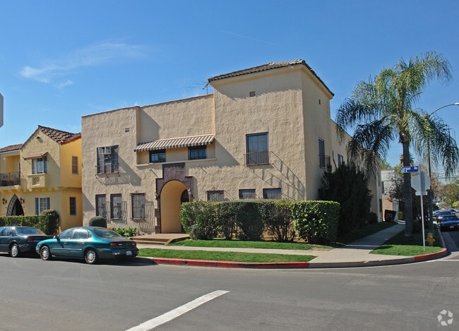 Foto del edificio - CU2 - 465 N. Curson Ave
