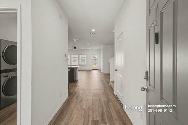 Foto del edificio - 21427 Hawthorne Pr Dr
