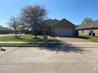 Building Photo - 2501 Saddlehorn Dr