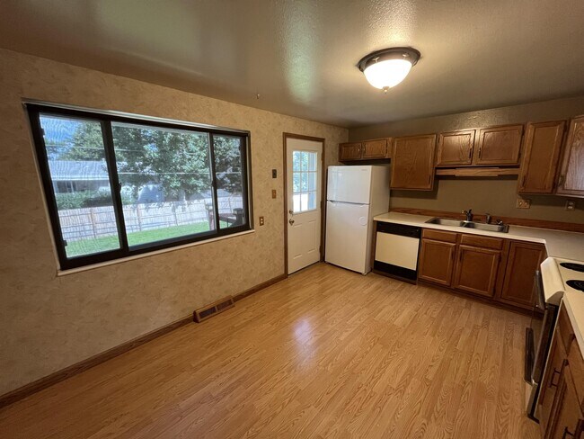 Foto del edificio - 6752 Quay Ct