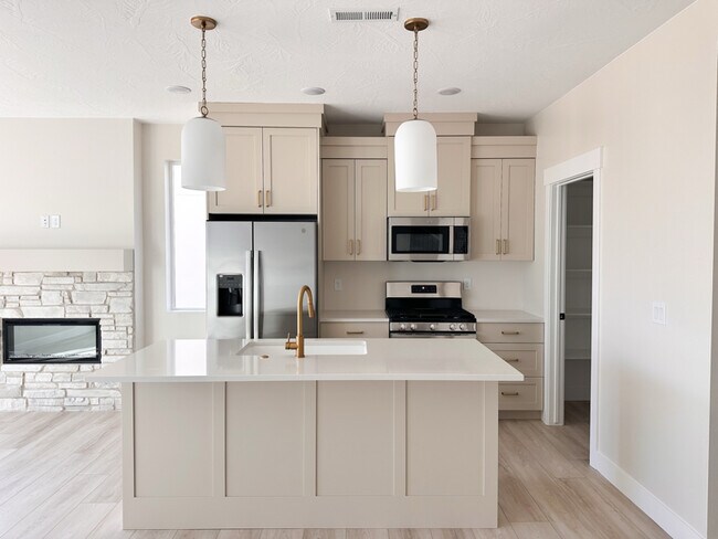 Foto del edificio - 2780 N Clark Pkwy