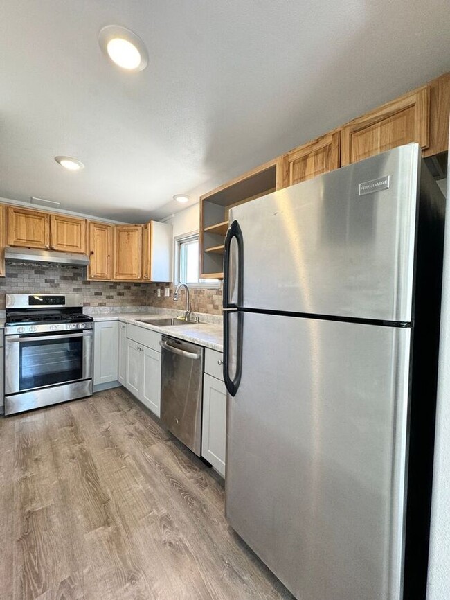 Foto del edificio - Updated 2bd/1ba Home on a Large Lot