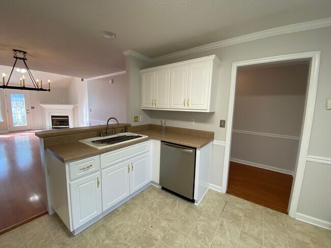 Foto del edificio - 2 Bedroom Townhome on a corner lot in Harvestwood!