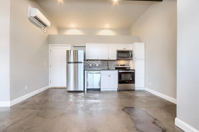 Building Photo - 3850 S Lowell Blvd