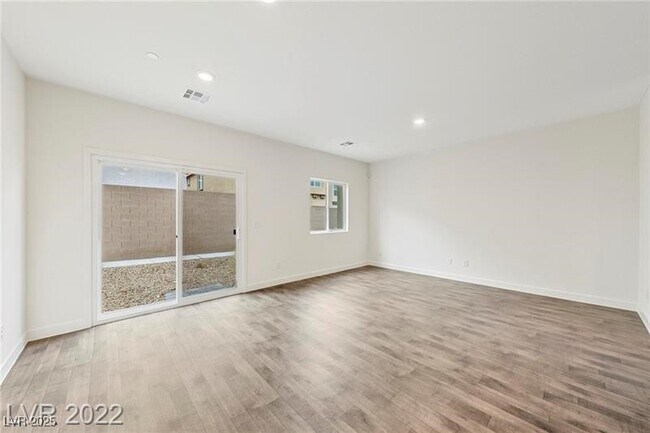 Foto del edificio - 12747 Epperly St