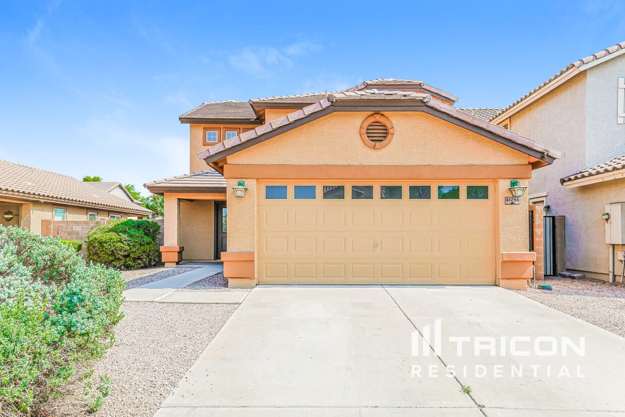 Primary Photo - 41256 W Cahill Dr