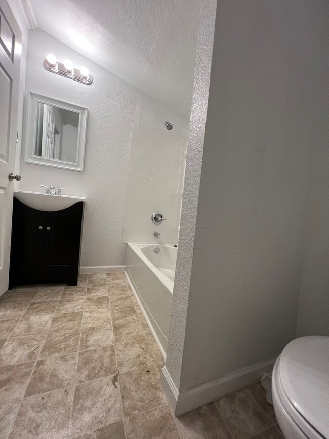 Building Photo - Available now close to C-street 1 bedroom ...
